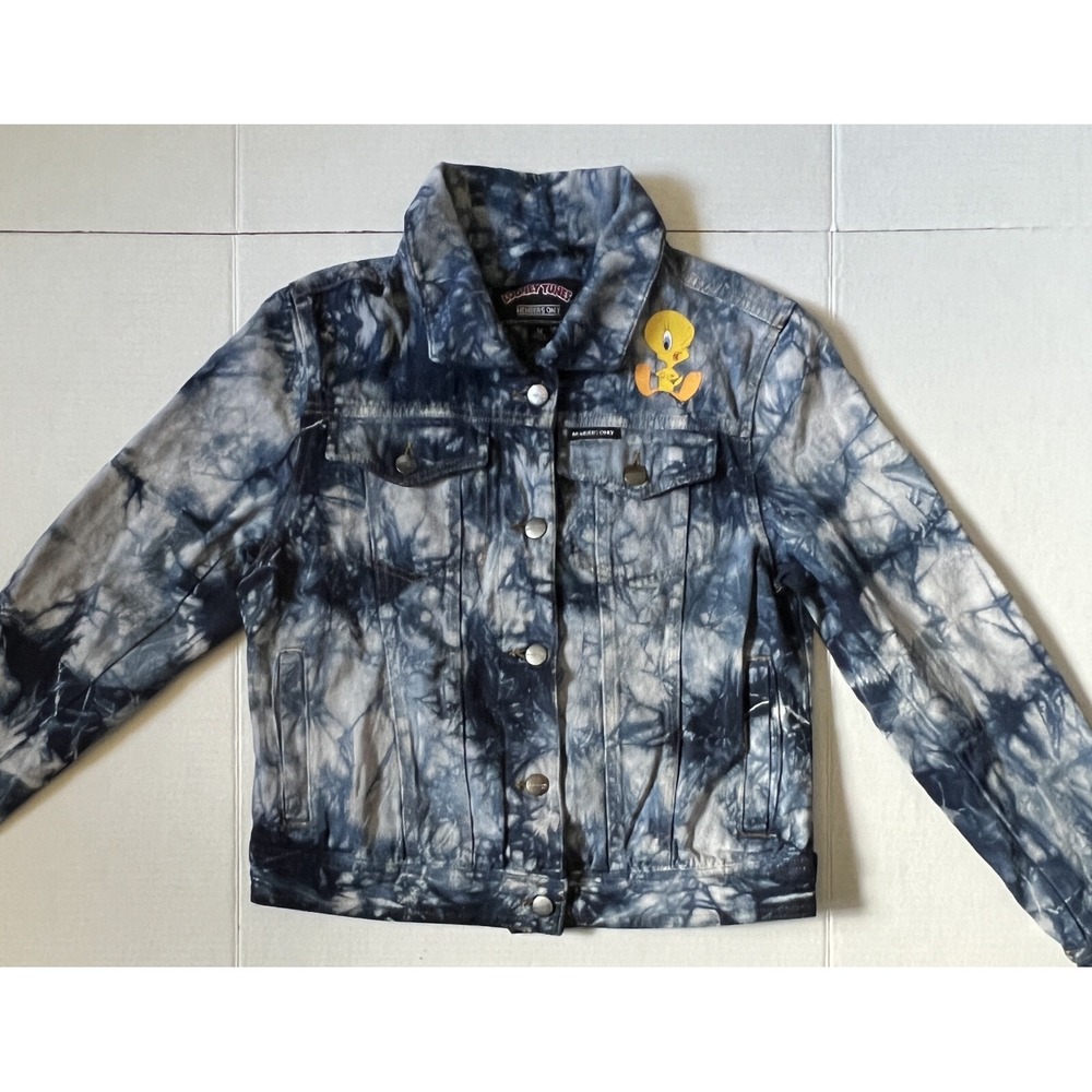 MEMBERS ONLY LOONEY TUNES TWEETY BIRD -Women's Acid Washed Denim Jacket - Medium
